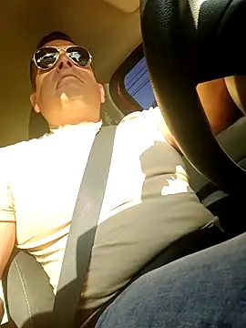 chicoguapo8 online show from 12-01-25, 09:37