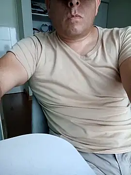 Snapshot of chicoguapo8 chatting on 02-20-25, 10:48 chicoguapo8 online show from 02-20-25, 10:48