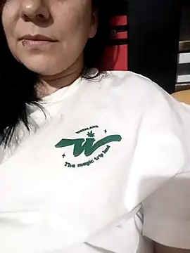 Snapshot of alexa_milsf chatting on 03-17-25, 02:08 alexa milsf online show from 03-17-25, 02:08