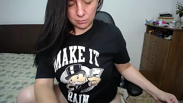 Snapshot of alexa_milsf chatting on 10-11-25, 01:17 alexa milsf online show from 10-11-25, 01:17