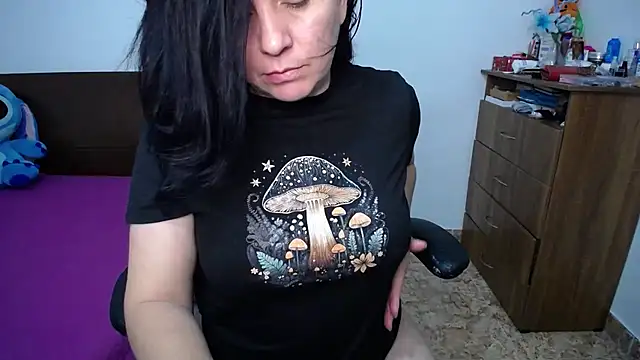Snapshot of alexa_milsf chatting on 07-10-26, 02:22 alexa milsf online show from 07-10-26, 02:22