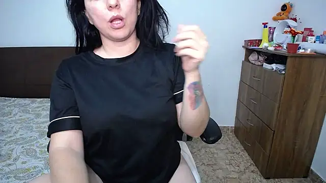 Snapshot of alexa_milsf chatting on 07-05-26, 01:21 alexa milsf online show from 07-05-26, 01:21