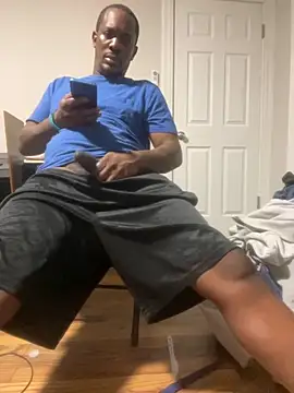 Makeyoucumallover online show from 10-03-25, 03:41