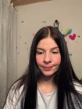 Snapshot of Estefani_32 chatting on 05-03-26, 12:38 Estefani 32 online show from 05-03-26, 12:38