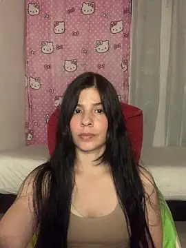 Estefani 32 online show from 06-21-26, 07:30