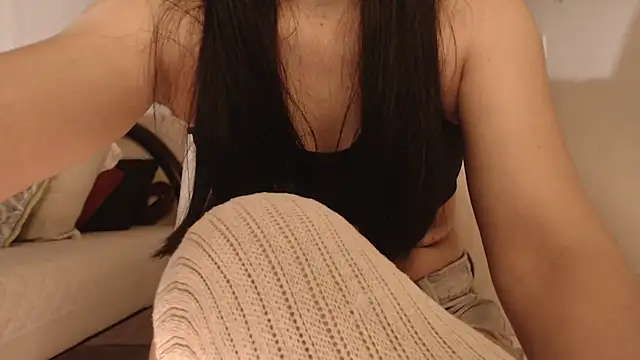 Snapshot of Estefani_32 chatting on 09-28-25, 03:19 Estefani 32 online show from 09-28-25, 03:19