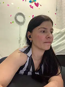 Estefani 32 online show from 04-08-26, 12:56