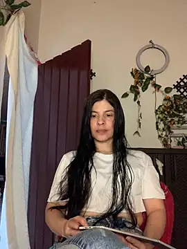 Estefani 32 online show from 06-30-26, 03:56