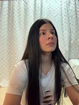 Estefani 32 online show from 03-23-26, 08:30