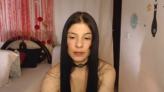 Snapshot of Estefani_32 chatting on 10-02-25, 02:31 Estefani 32 online show from 10-02-25, 02:31