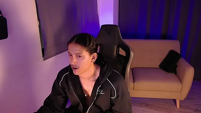 Liam V online show from 03-06-26, 05:13