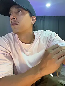 Liam V online show from 03-11-26, 03:33