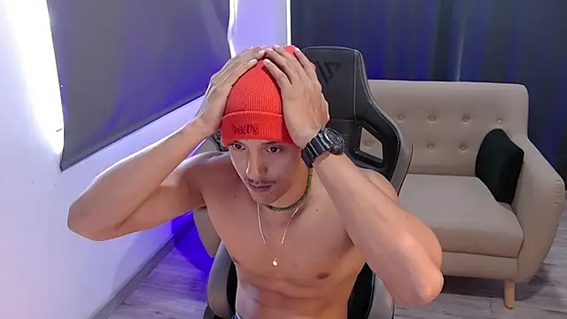 Liam V online show from 05-05-26, 04:43