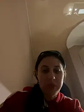 Flossy Vettie online show from 11-18-25, 03:37