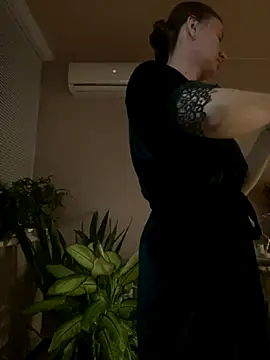 Flossy Vettie online show from 11-08-25, 03:26