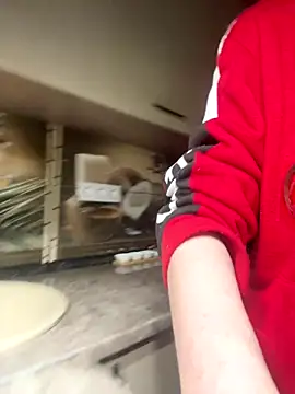 Flossy Vettie online show from 12-17-25, 04:06