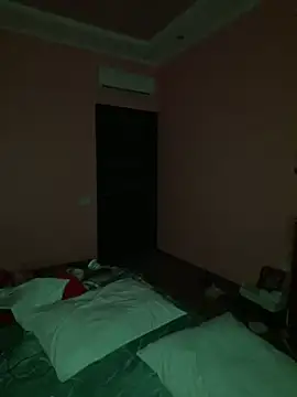 Flossy Vettie online show from 04-03-26, 03:24