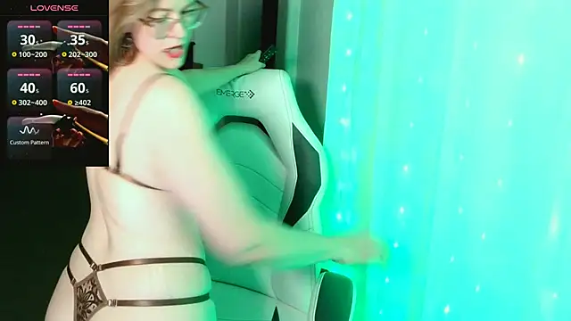 britteebee online show from 11-15-25, 08:29