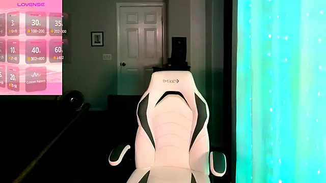 britteebee online show from 10-21-25, 09:41