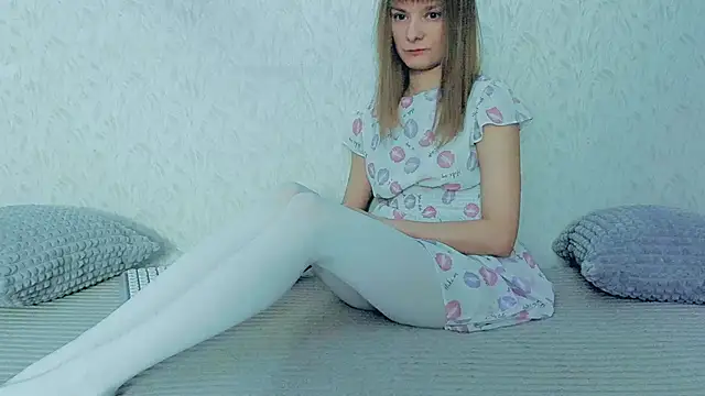 YourCaramel online show from 02-10-25, 05:58