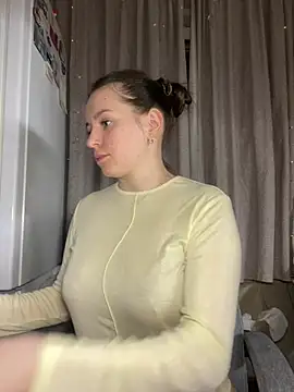 NastyushaaLove online show from 04-17-26, 08:55