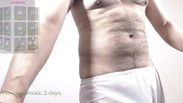 Snapshot of hxmisterh chatting on 10-13-25, 06:31 hxmisterh online show from 10-13-25, 06:31