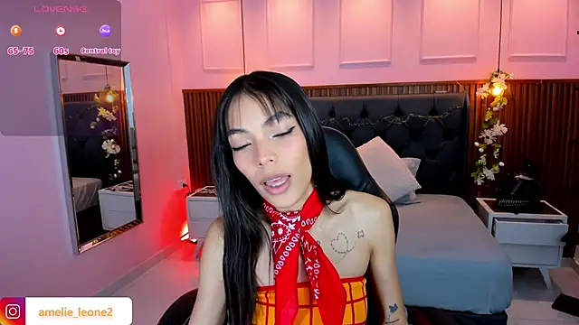 AMELIELEONE online show from 01-07-26, 12:21