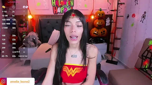 AMELIELEONE online show from 10-30-25, 01:09
