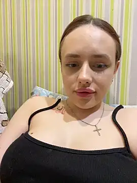 Lisaaan online show from 04-13-26, 04:33