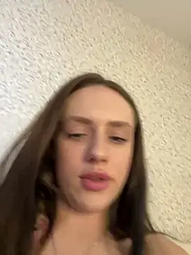 Lisaaan online show from 03-15-25, 02:23