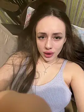 Lisaaan online show from 11-25-25, 06:47