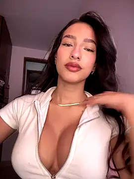 DulceLenns online show from 11-15-25, 06:23