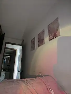 DulceLenns online show from 03-11-26, 07:19