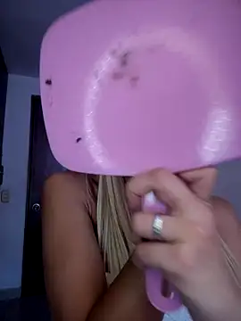 DulceLenns online show from 11-02-25, 06:13