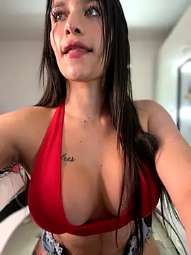 Emmily 19 online show from 10-28-25, 11:03