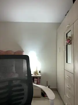 Emmily 19 online show from 01-13-26, 11:19