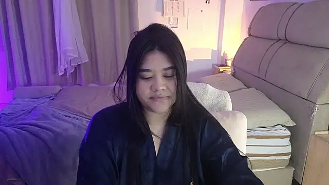Snapshot of feluriana chatting on 05-05-26, 12:24 feluriana online show from 05-05-26, 12:24