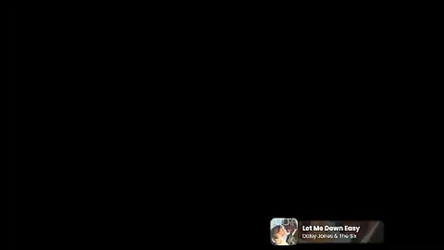 Snapshot of feluriana chatting on 05-17-26, 10:10 feluriana online show from 05-17-26, 10:10