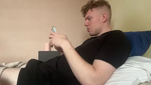 sexybooii6968 online show from 05-30-26, 12:11