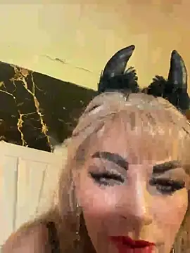 scarlett sexx69 online show from 05-30-26, 12:00
