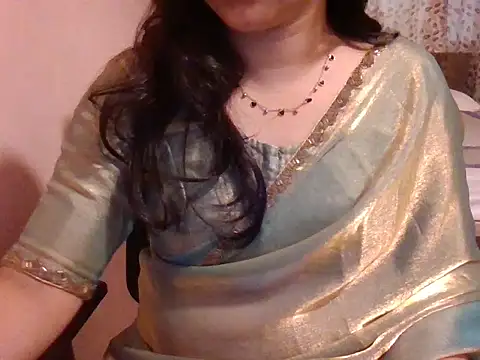 Snapshot of Pinky_4 chatting on 06-21-26, 04:18 Pinky 4 online show from 06-21-26, 04:18