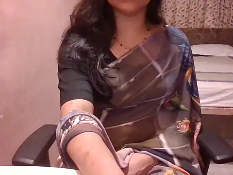 Snapshot of Pinky_4 chatting on 06-30-26, 11:49 Pinky 4 online show from 06-30-26, 11:49