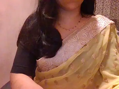 Snapshot of Pinky_4 chatting on 06-10-26, 09:05 Pinky 4 online show from 06-10-26, 09:05