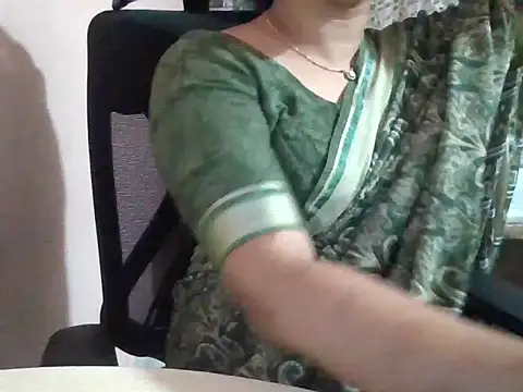 Pinky 4 online show from 05-08-26, 06:12