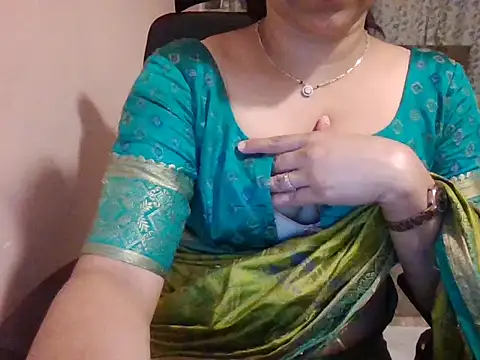 Pinky 4 online show from 10-18-25, 07:05