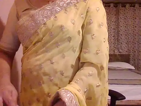 Pinky 4 online show from 04-14-26, 02:11