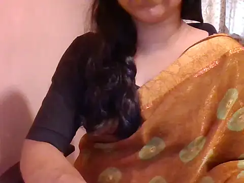 Snapshot of Pinky_4 chatting on 06-29-26, 10:11 Pinky 4 online show from 06-29-26, 10:11
