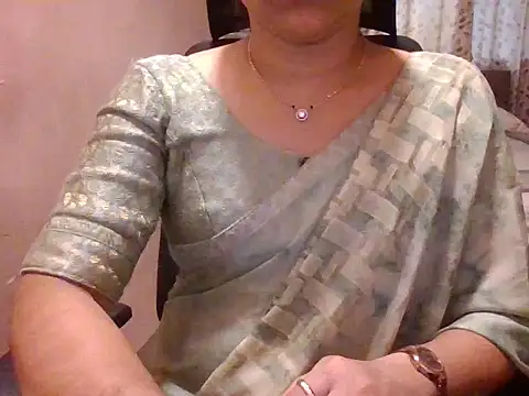 Snapshot of Pinky_4 chatting on 06-16-26, 09:20 Pinky 4 online show from 06-16-26, 09:20