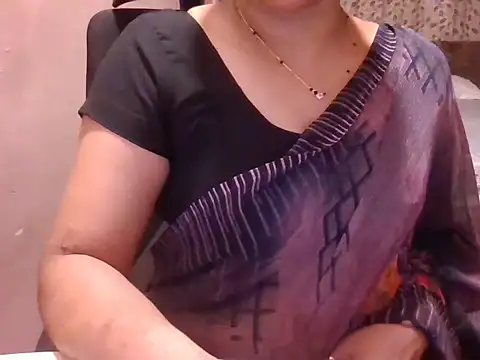 Snapshot of Pinky_4 chatting on 07-15-26, 02:35 Pinky 4 online show from 07-15-26, 02:35