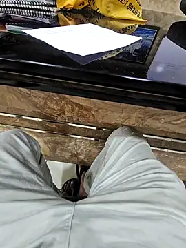 Snapshot of hornydick4you chatting on 11-14-25, 05:00 hornydick4you online show from 11-14-25, 05:00